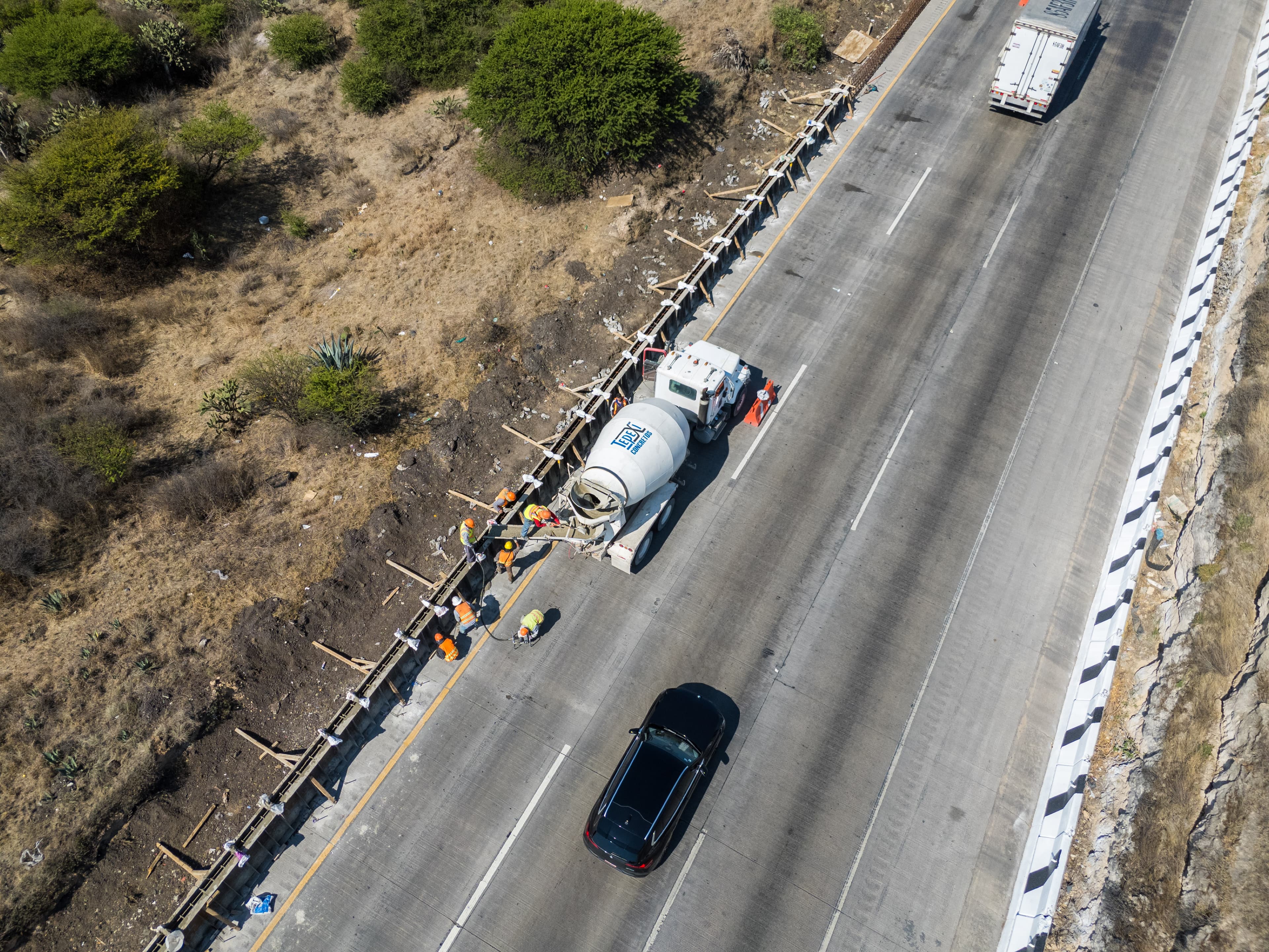 Muro de Contención en Autopista 57, Méx-Qro.